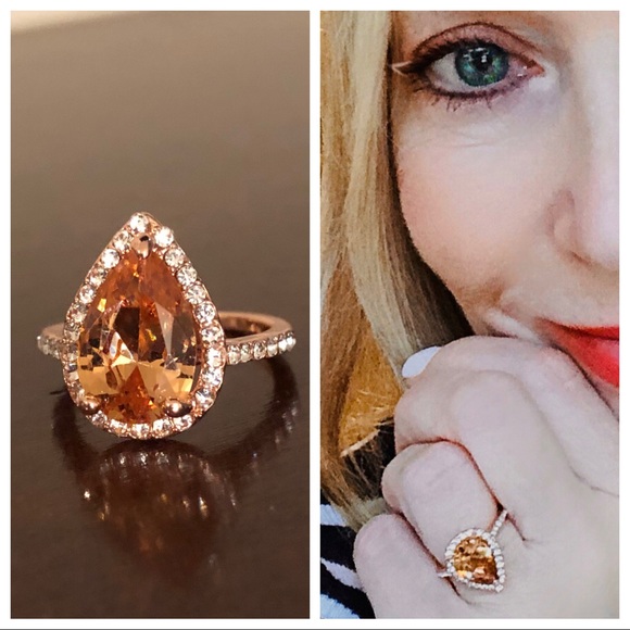 Lovely pear shaped gold color CZ ring - Picture 2 of 8